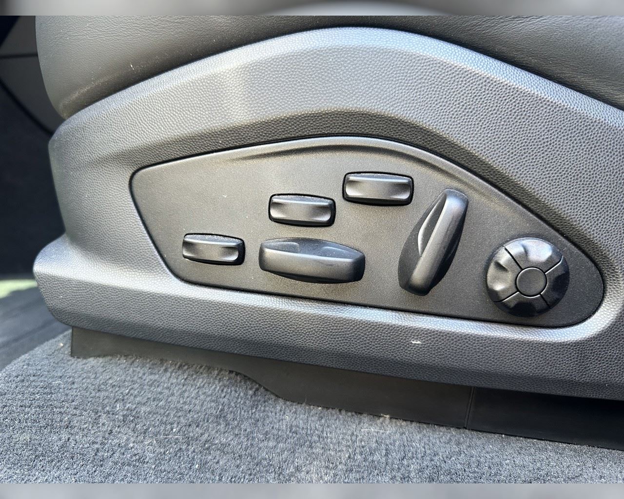 569d619f