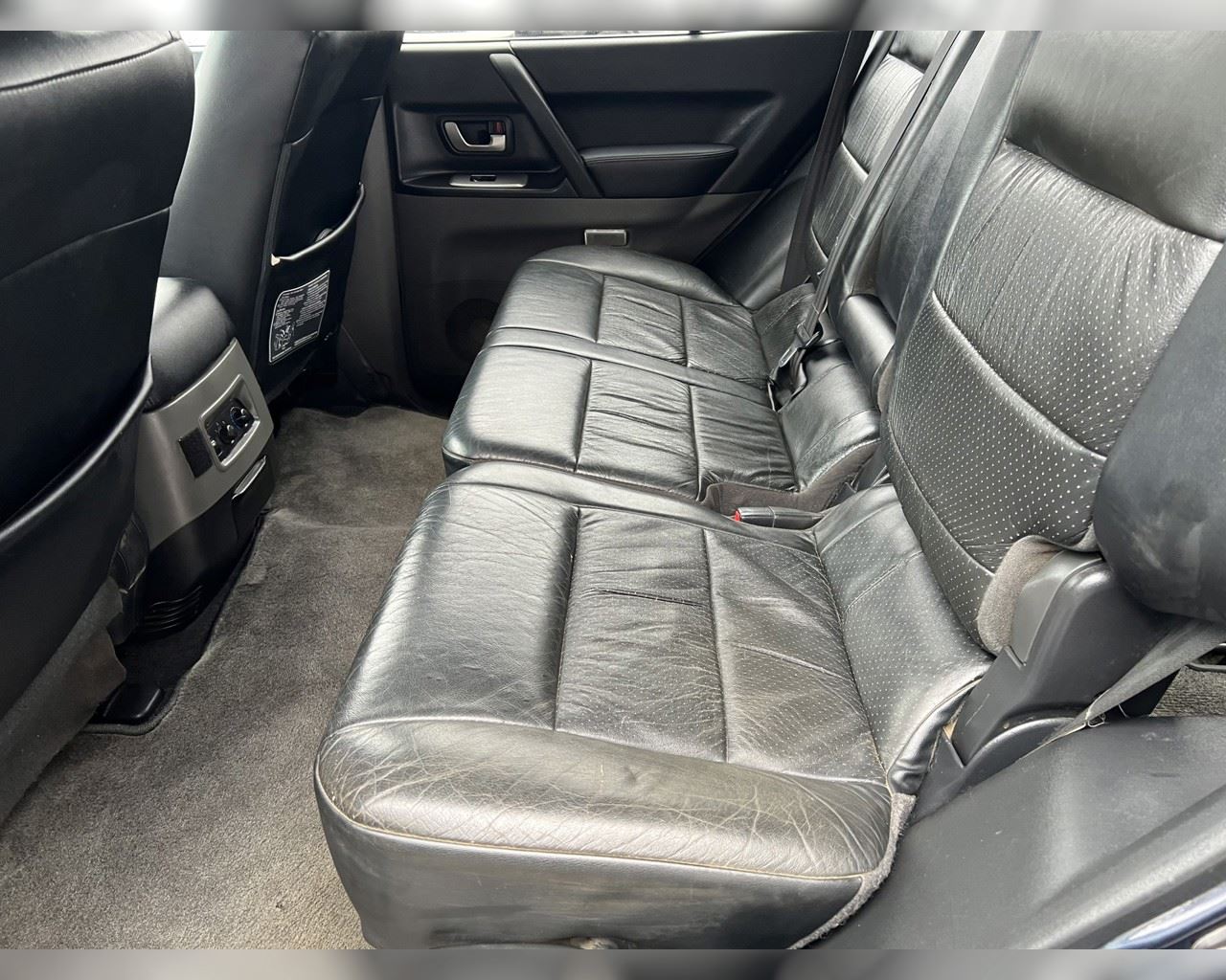 MITSUBISHI MONTERO LIMITED
