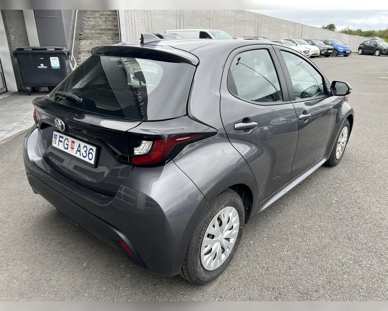 TOYOTA YARIS
