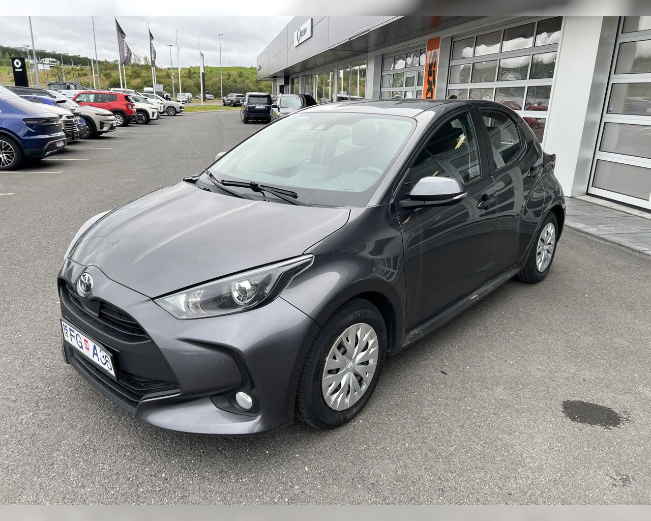TOYOTA YARIS